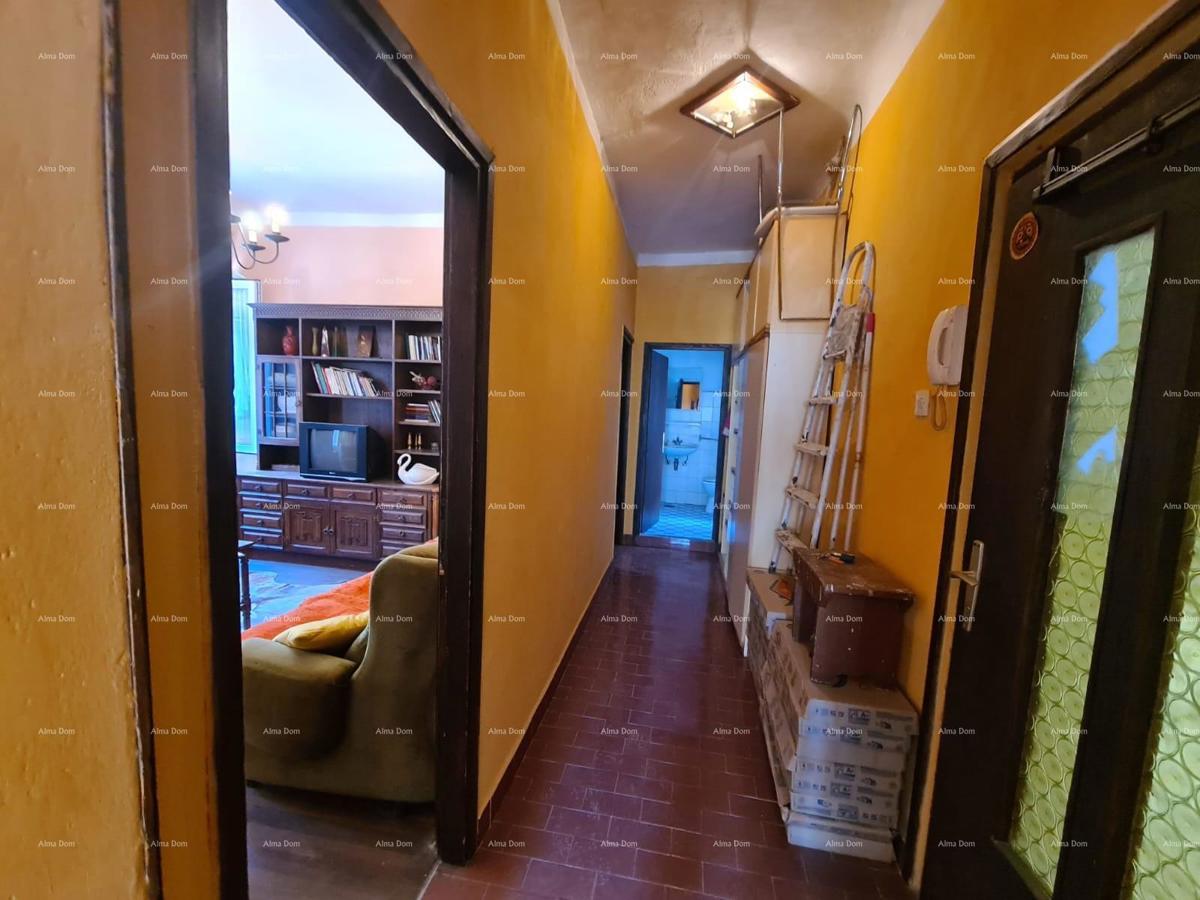 Eccellente appartamento nel cuore della città, Pola.