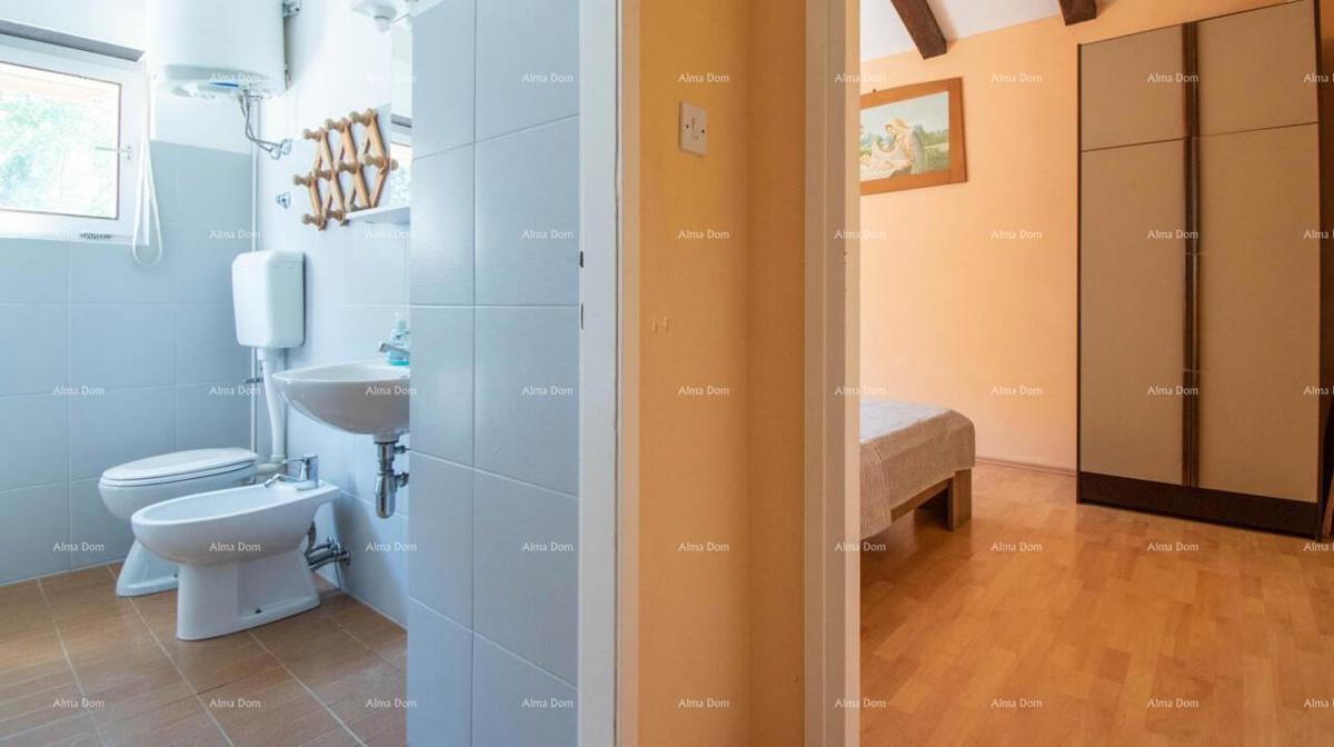 Lungomare – Pola, appartamento con ampia terrazza e giardino