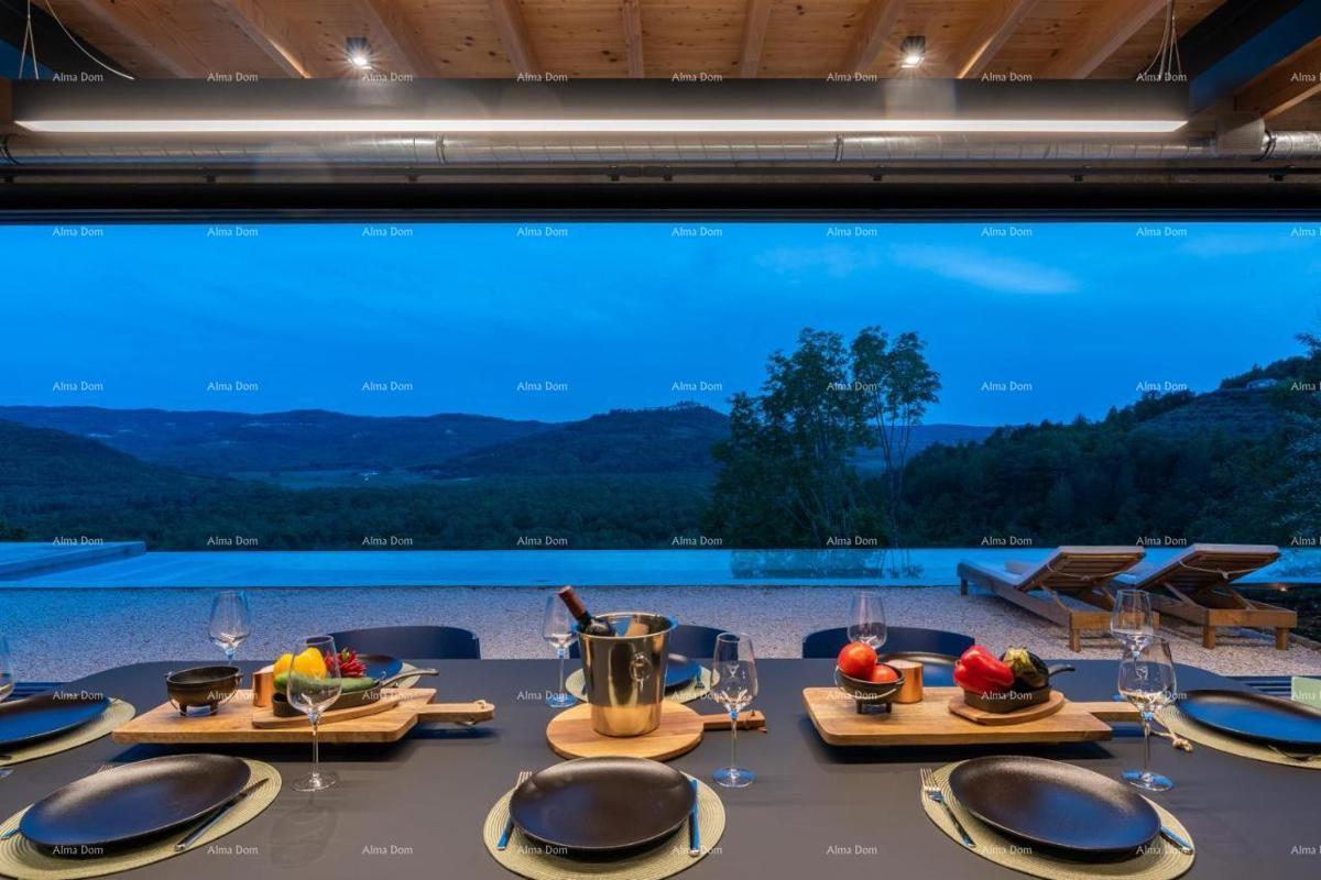 Lussuosa villa con vista su Motovun!