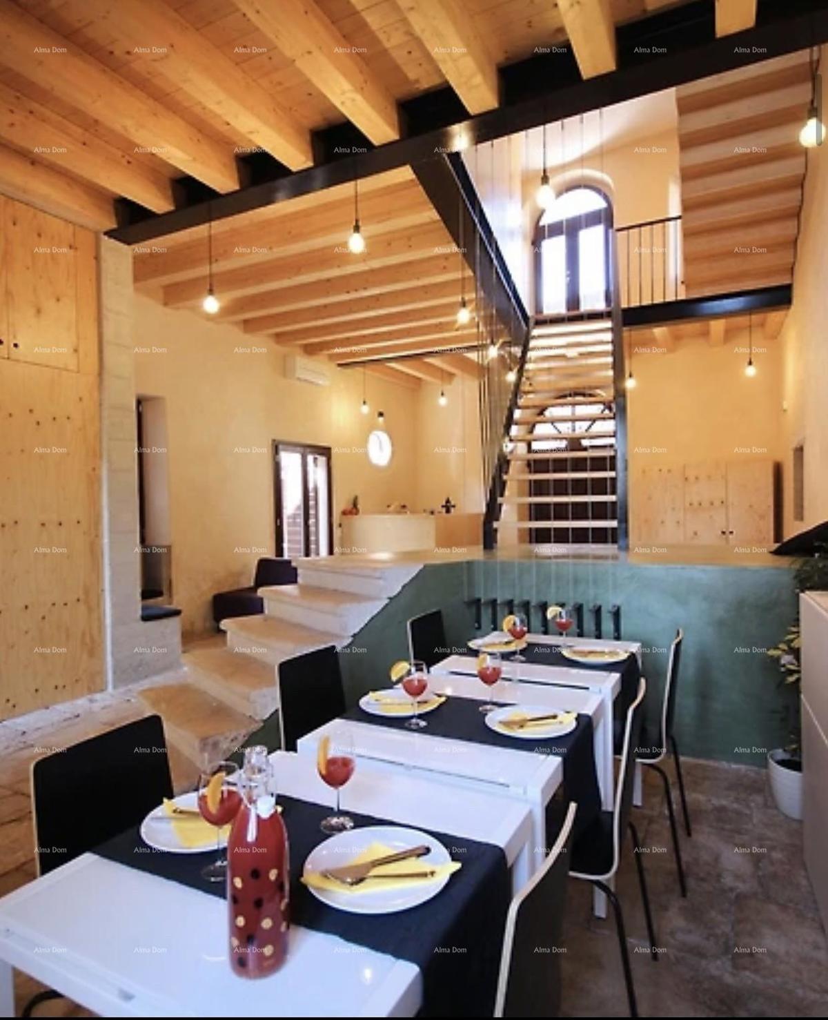 Rinnovata! Vendita di una vecchia villa del 17° secolo a Vodnjan.