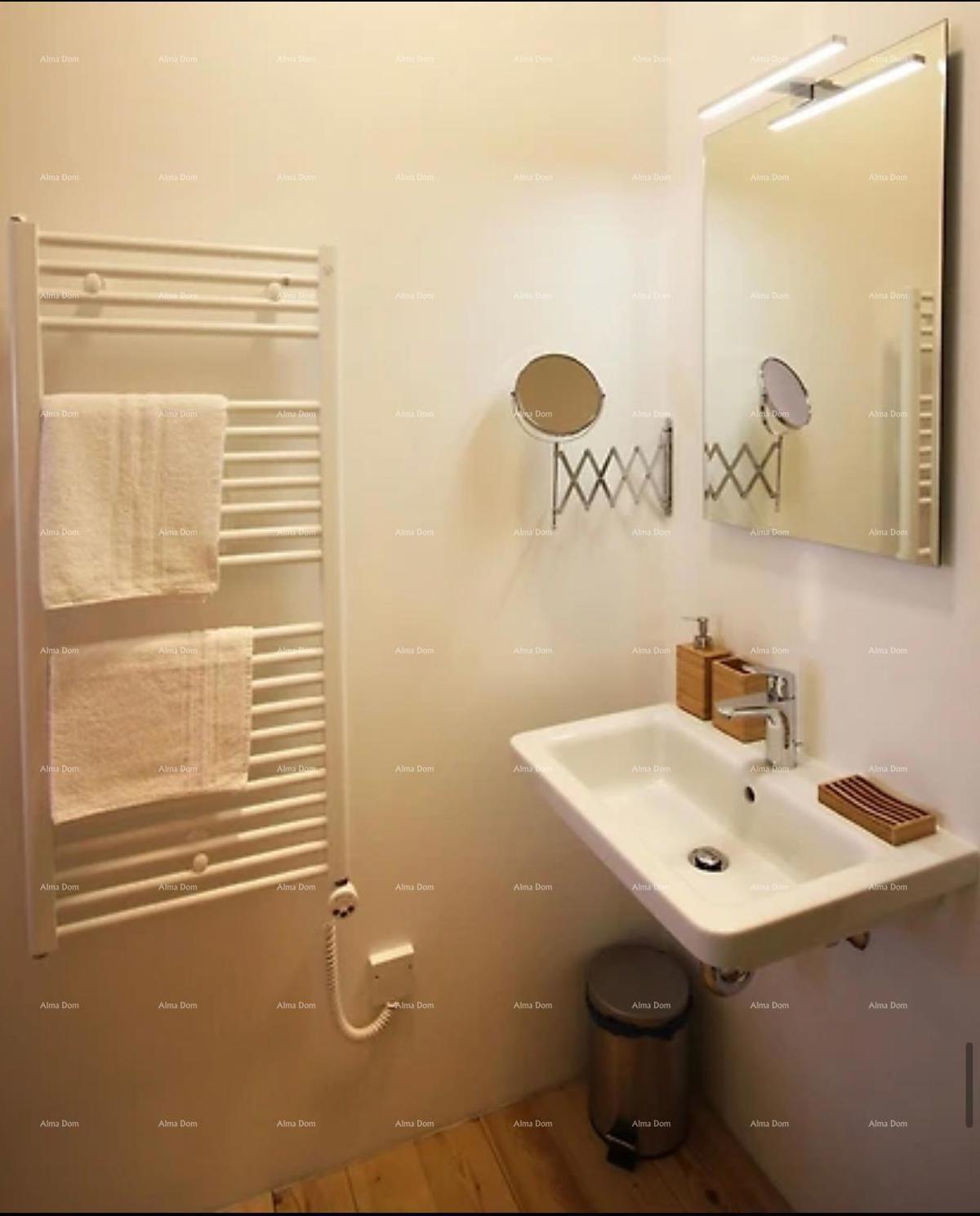 Rinnovata! Vendita di una vecchia villa del 17° secolo a Vodnjan.