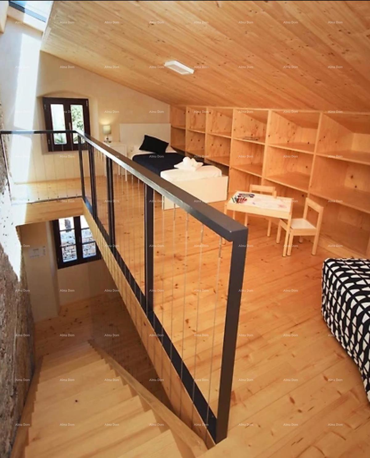 Rinnovata! Vendita di una vecchia villa del 17° secolo a Vodnjan.