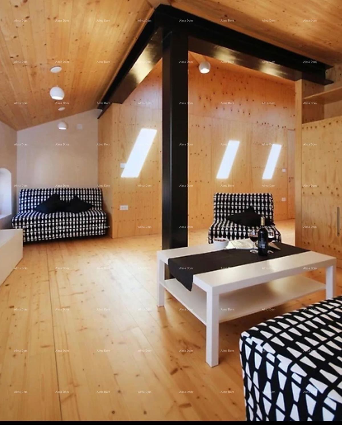 Rinnovata! Vendita di una vecchia villa del 17° secolo a Vodnjan.