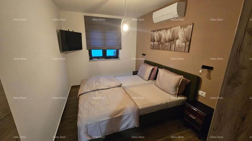 La bellissima casa con piscina e giardino vicino a Labin