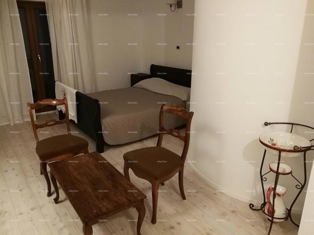 Labin, Casa in pietra con piscina e ampio giardino