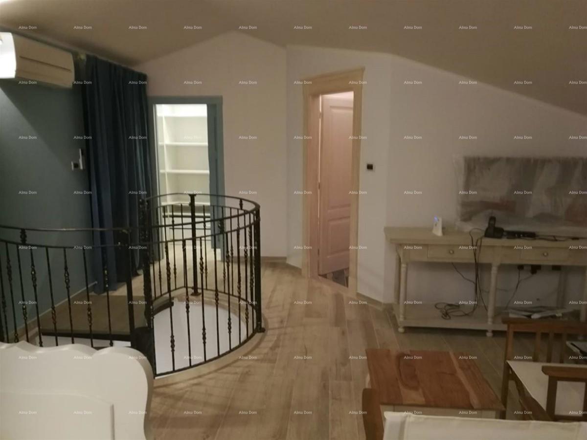 Labin, Casa in pietra con piscina e ampio giardino