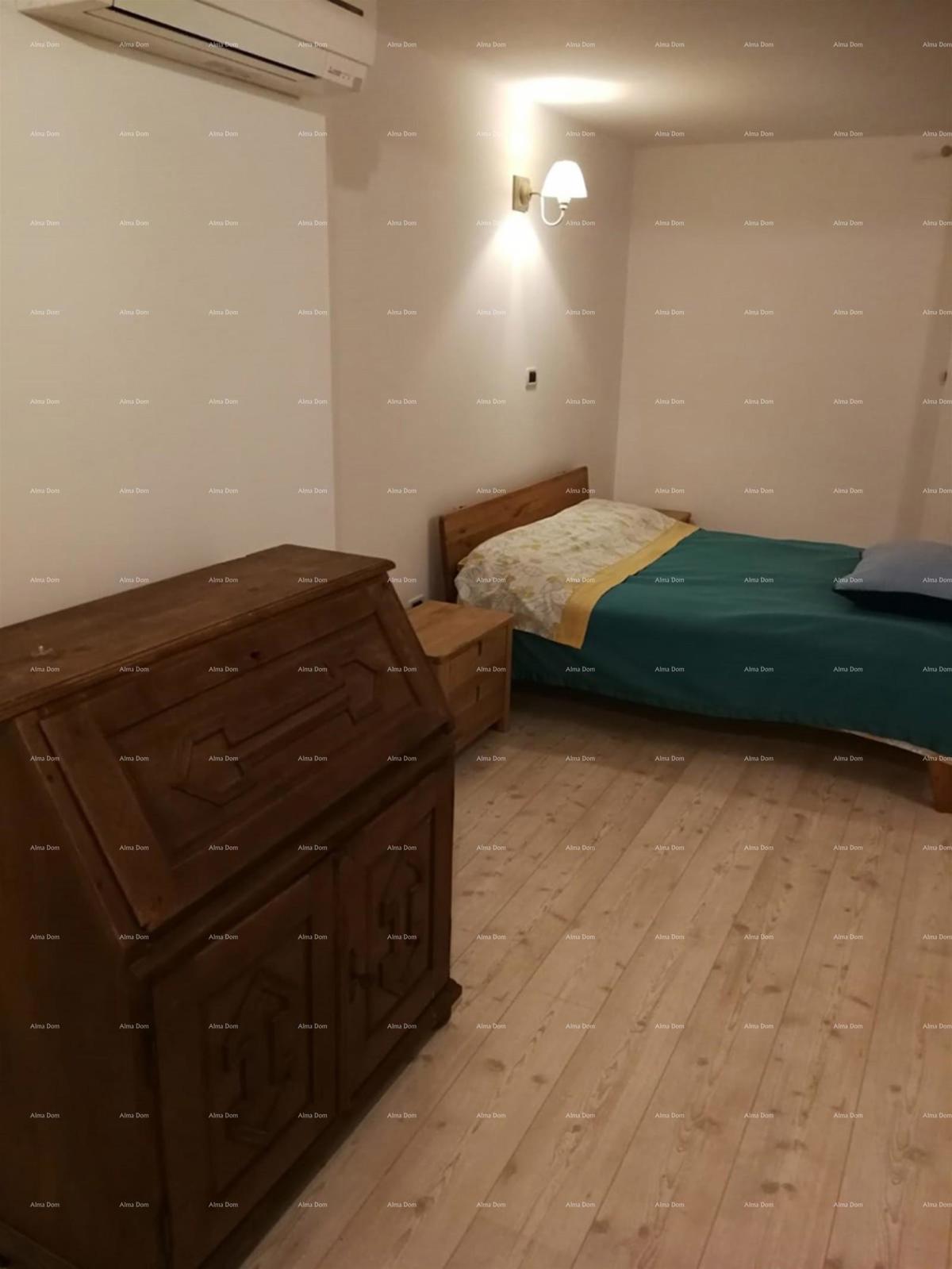 Labin, Casa in pietra con piscina e ampio giardino