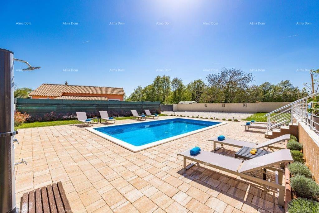 Lussuosa villa con piscina in vendita – Istria, dintorni di Barbana