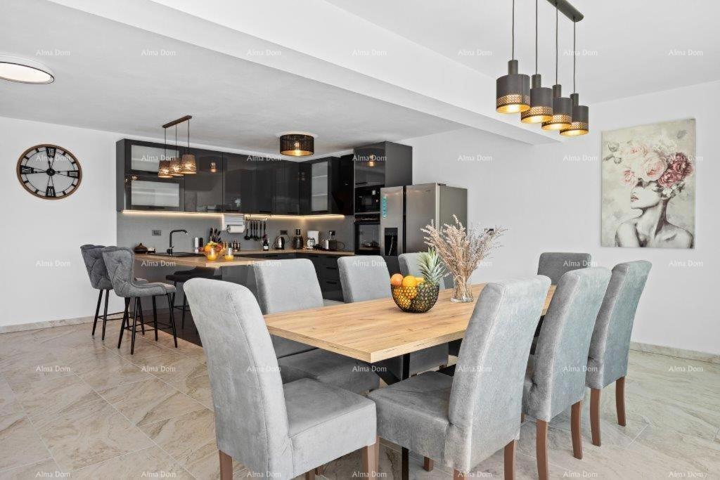 Lussuosa villa con piscina in vendita – Istria, dintorni di Barbana