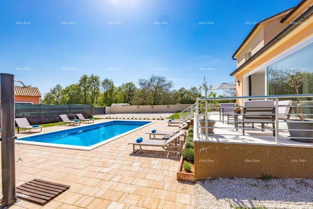 Lussuosa villa con piscina in vendita – Istria, dintorni di Barbana