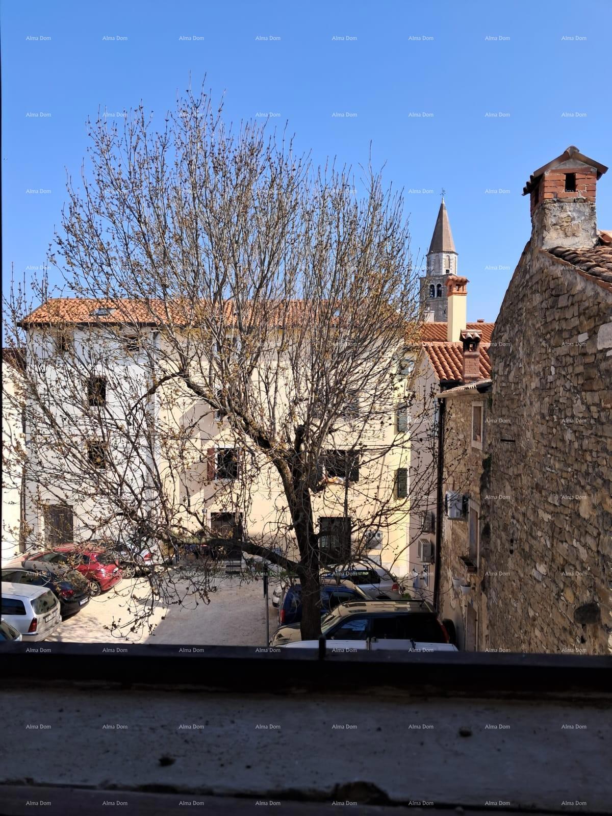 Buje! Casa su tre piani in centro