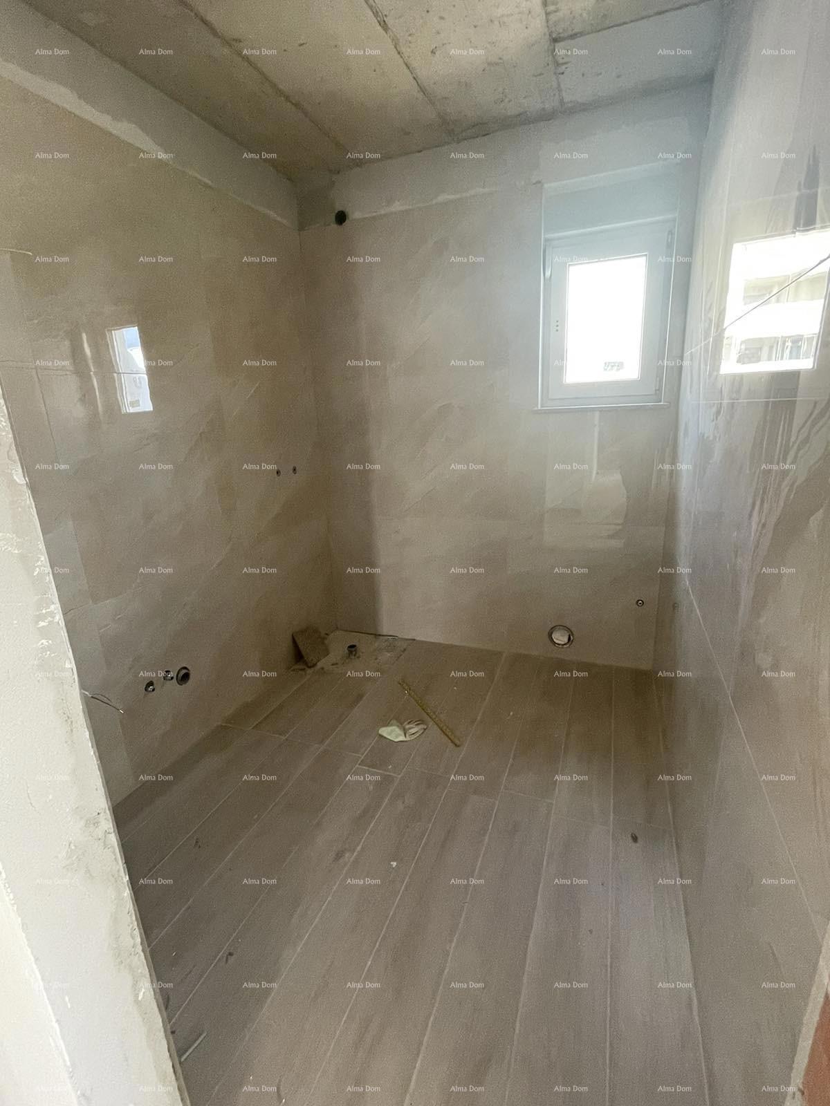 In vendita casa con tre appartamenti a Medolino