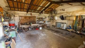 Autentica proprietà istriana vicino a Žminj – casa con grande potenziale!