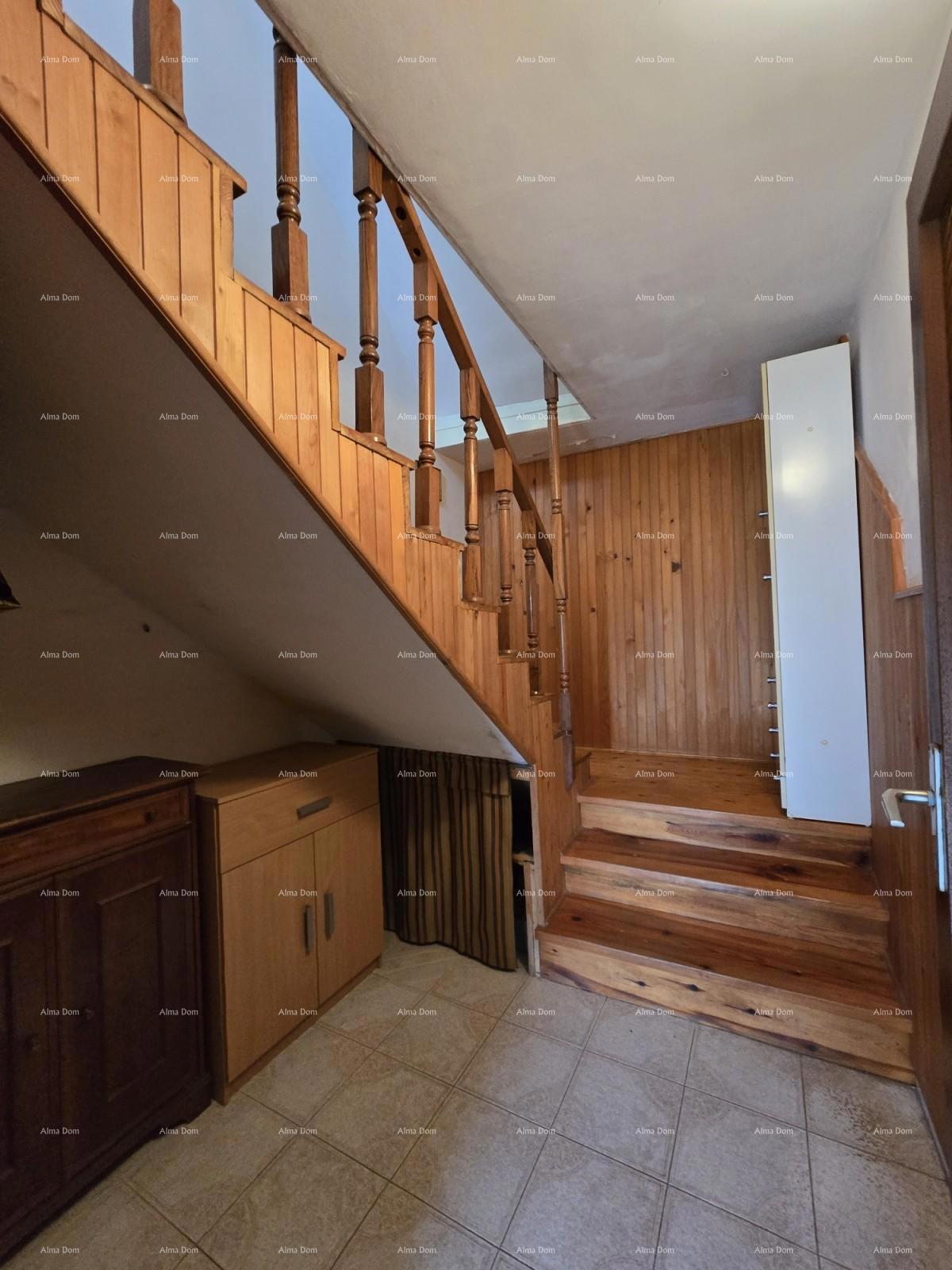 Autentica proprietà istriana vicino a Žminj – casa con grande potenziale!