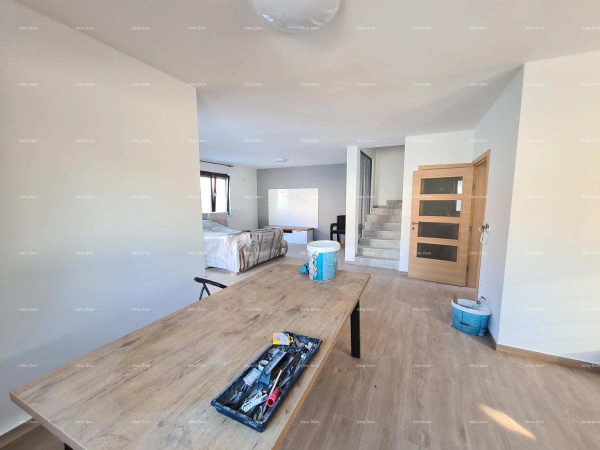 Casa con piscina! Vicino a Medolino!