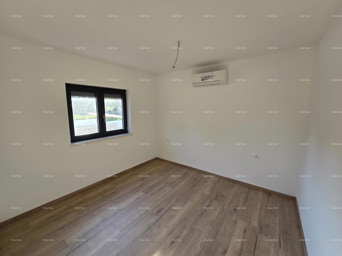 Appartamento bilocale con giardino vicino al mare. MEDULIN.