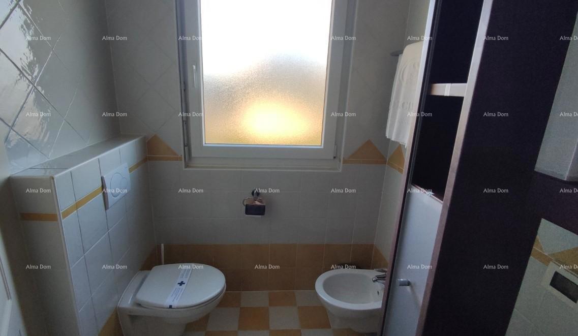 Vendita - appartamento in un complesso residenziale attraente con vista mare! 200m dal mare e dalle spiagge, Umago!