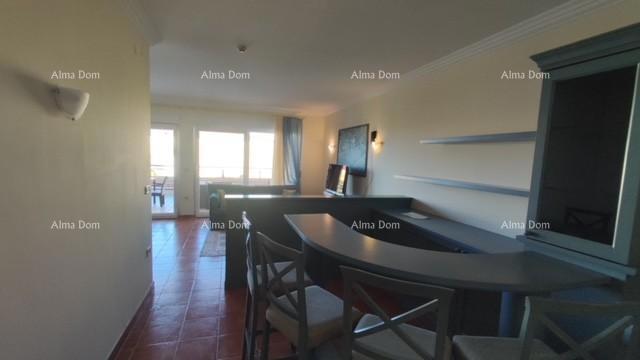 Vendita - appartamento in un complesso residenziale attraente con vista mare! 200m dal mare e dalle spiagge, Umago!