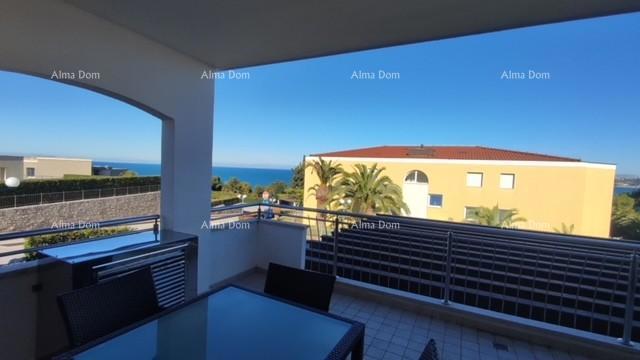 Vendita - appartamento in un complesso residenziale attraente con vista mare! 200m dal mare e dalle spiagge, Umago!