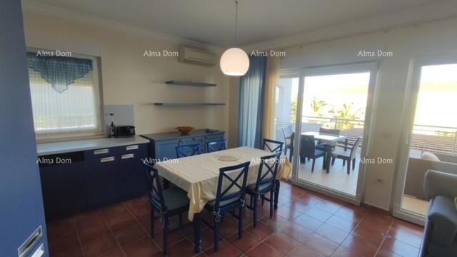 Vendita - appartamento in un complesso residenziale attraente con vista mare! 200m dal mare e dalle spiagge, Umago!