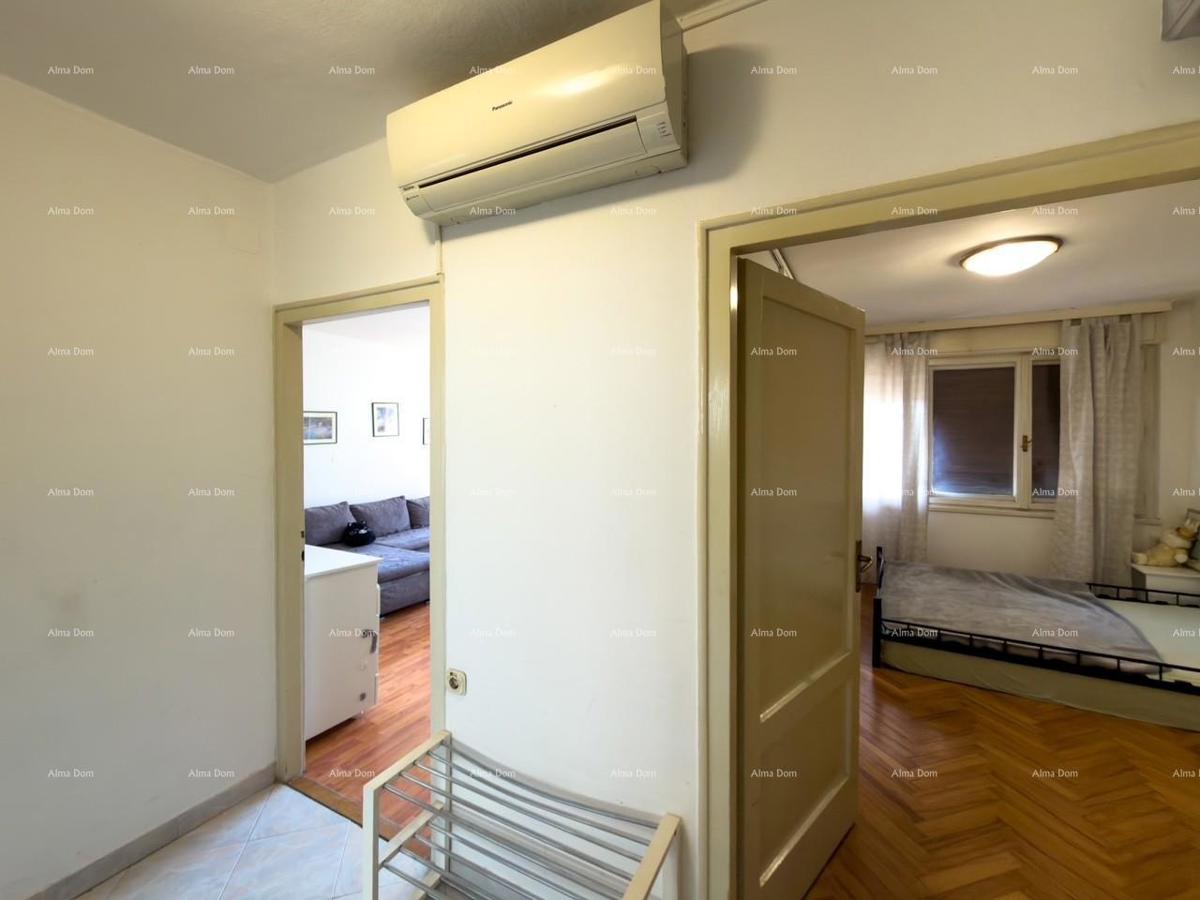 Vendiamo un appartamento in ottima posizione a Pola!