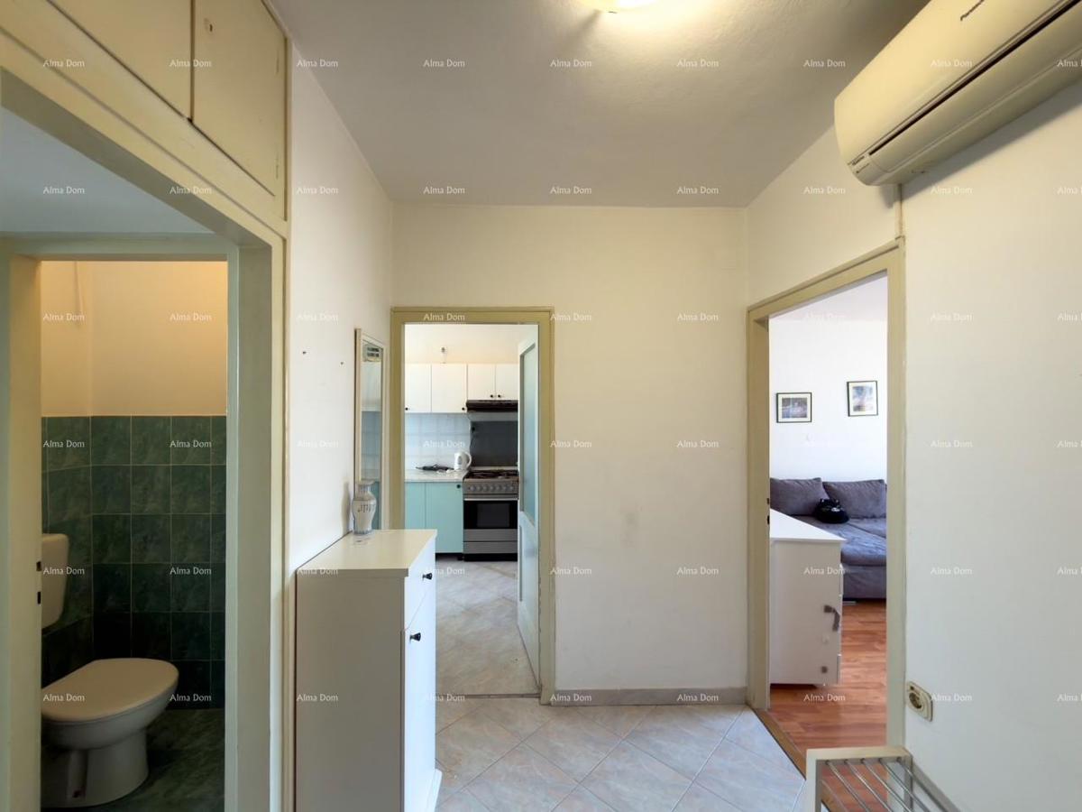 Vendiamo un appartamento in ottima posizione a Pola!