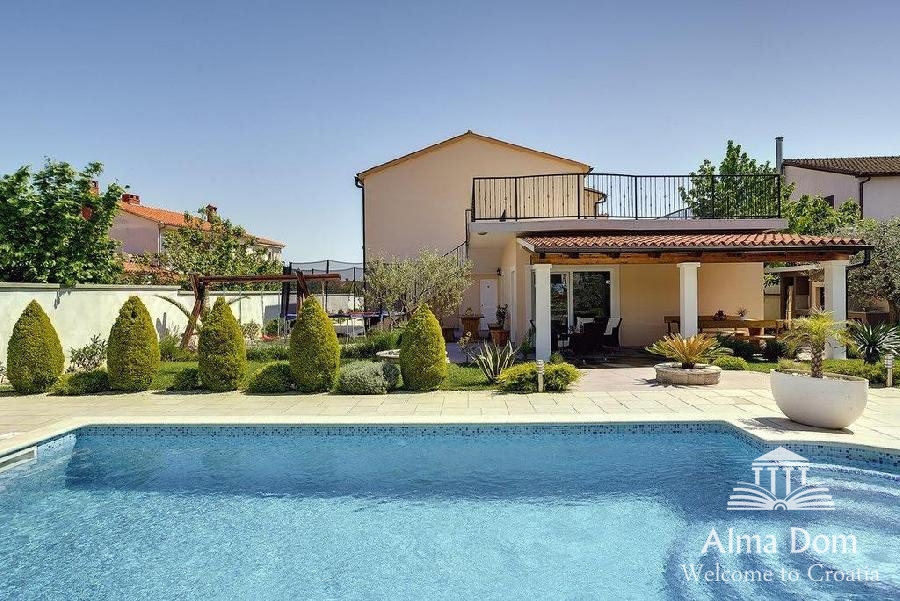 Medulin, casa indipendente con la piscina