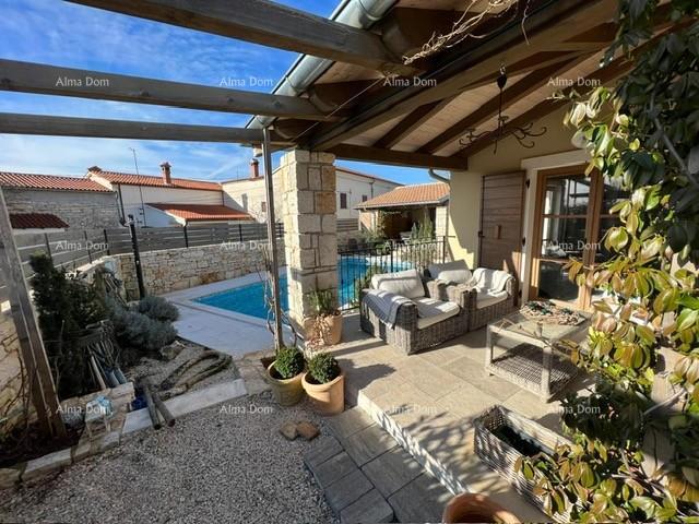 La splendida casa rustica con piscina e piccolo edificio