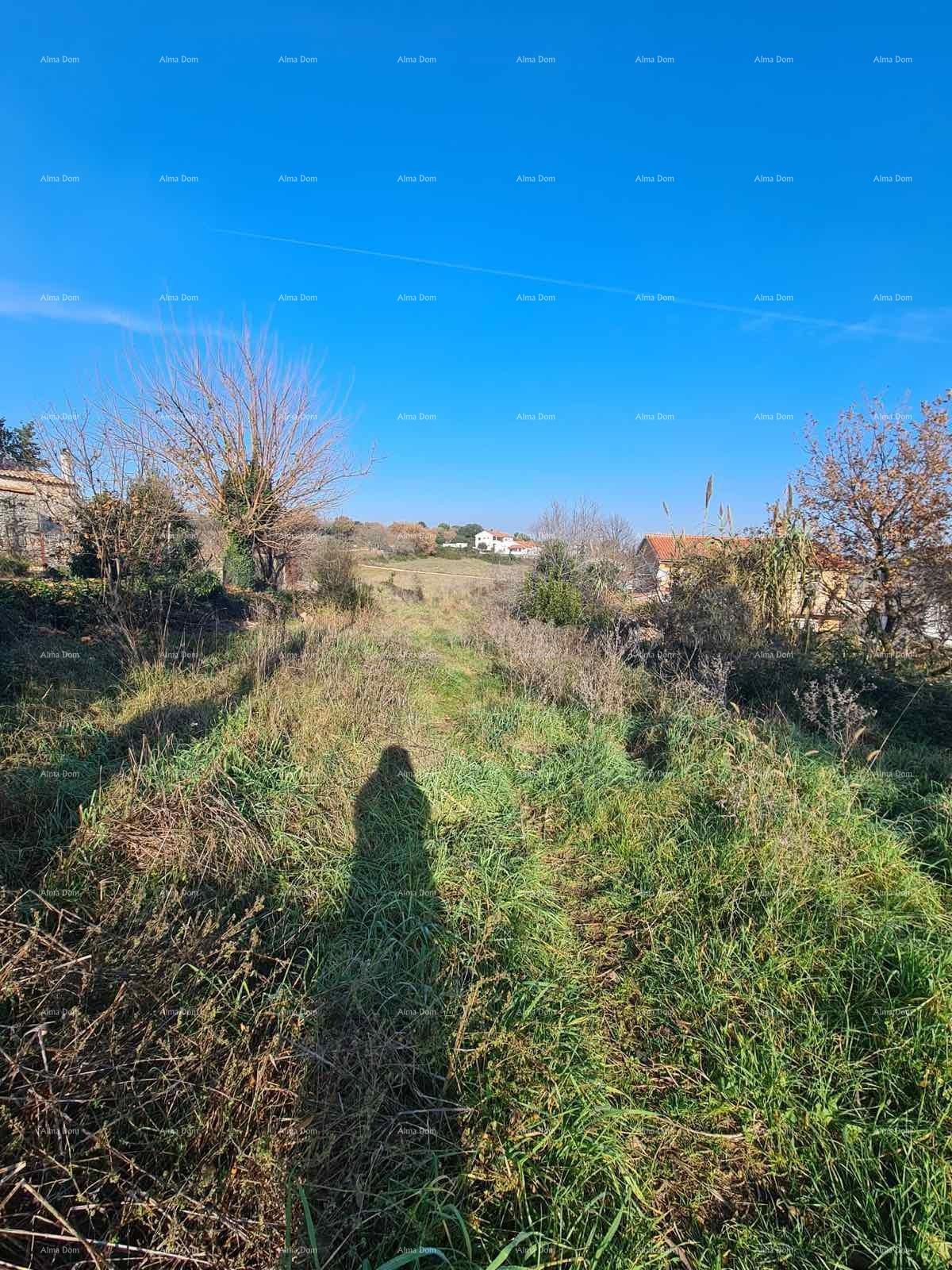 Terreno edificabile Vintijan – 800 m2 – lungo la strada