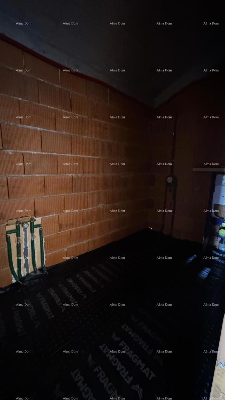 Barban Kožljani, un piccolo villaggio istriano, avviata la costruzione di due case bifamiliari.