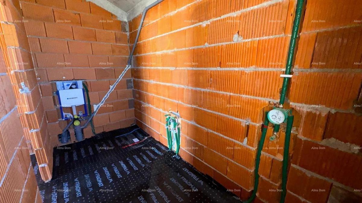 Barban Kožljani, un piccolo villaggio istriano, avviata la costruzione di due case bifamiliari.