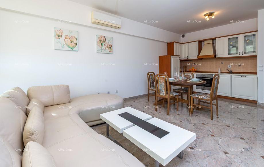 Rovigno – Appartamento con 2 camere da letto e posto auto in garage