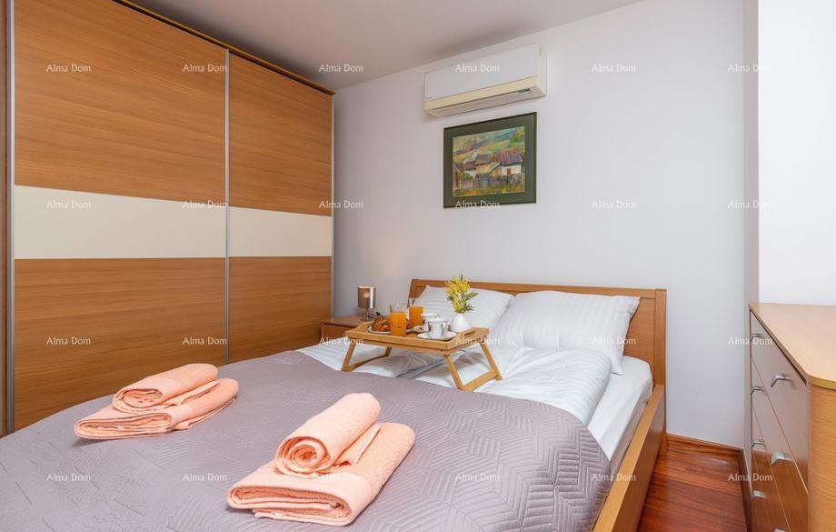 Rovigno – Appartamento con 2 camere da letto e posto auto in garage