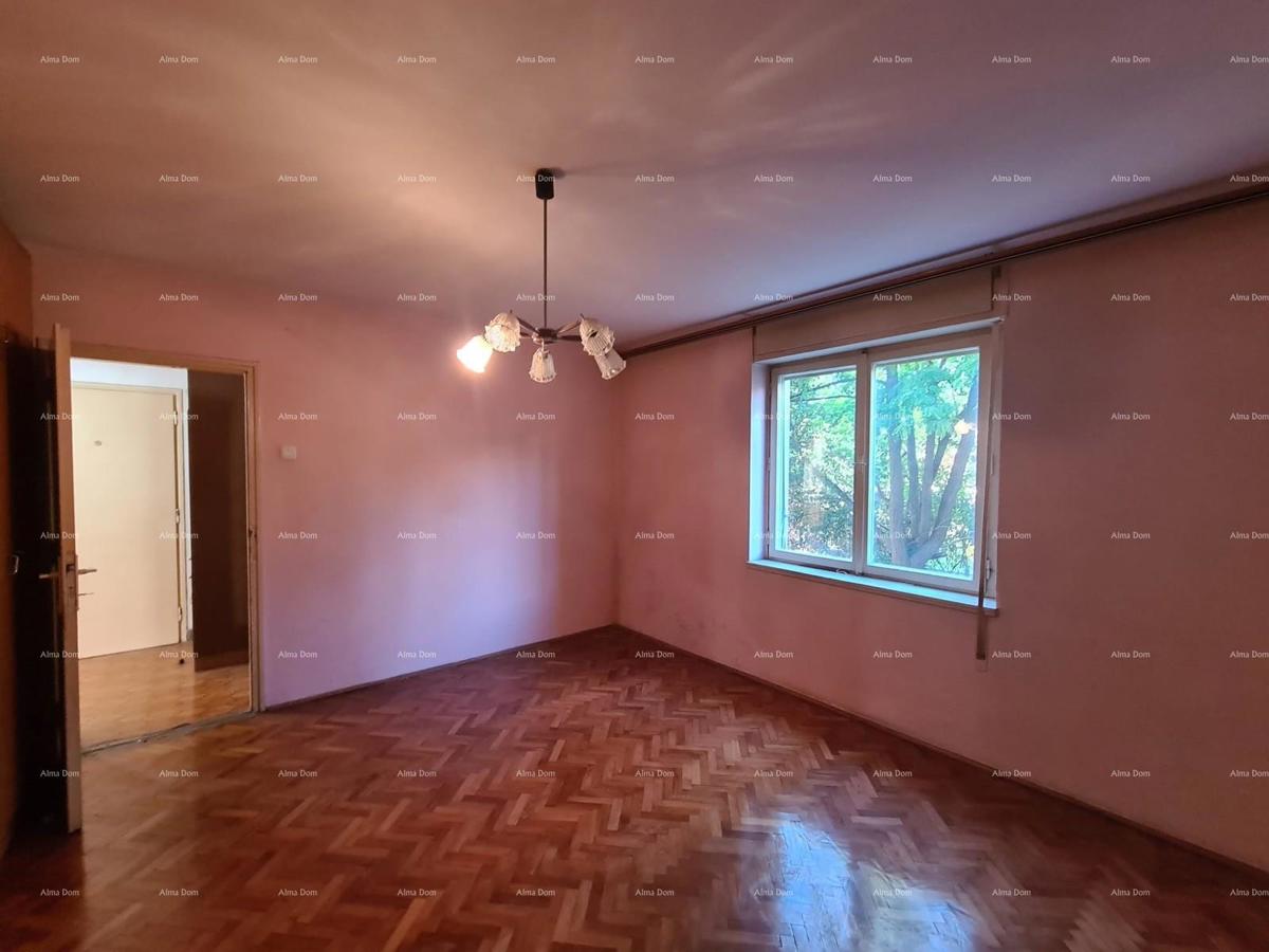 Vendita - appartamento con due camere da letto in ottima posizione, Pola!