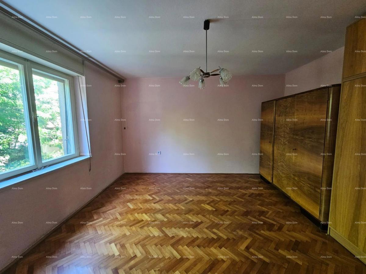 Vendita - appartamento con due camere da letto in ottima posizione, Pola!