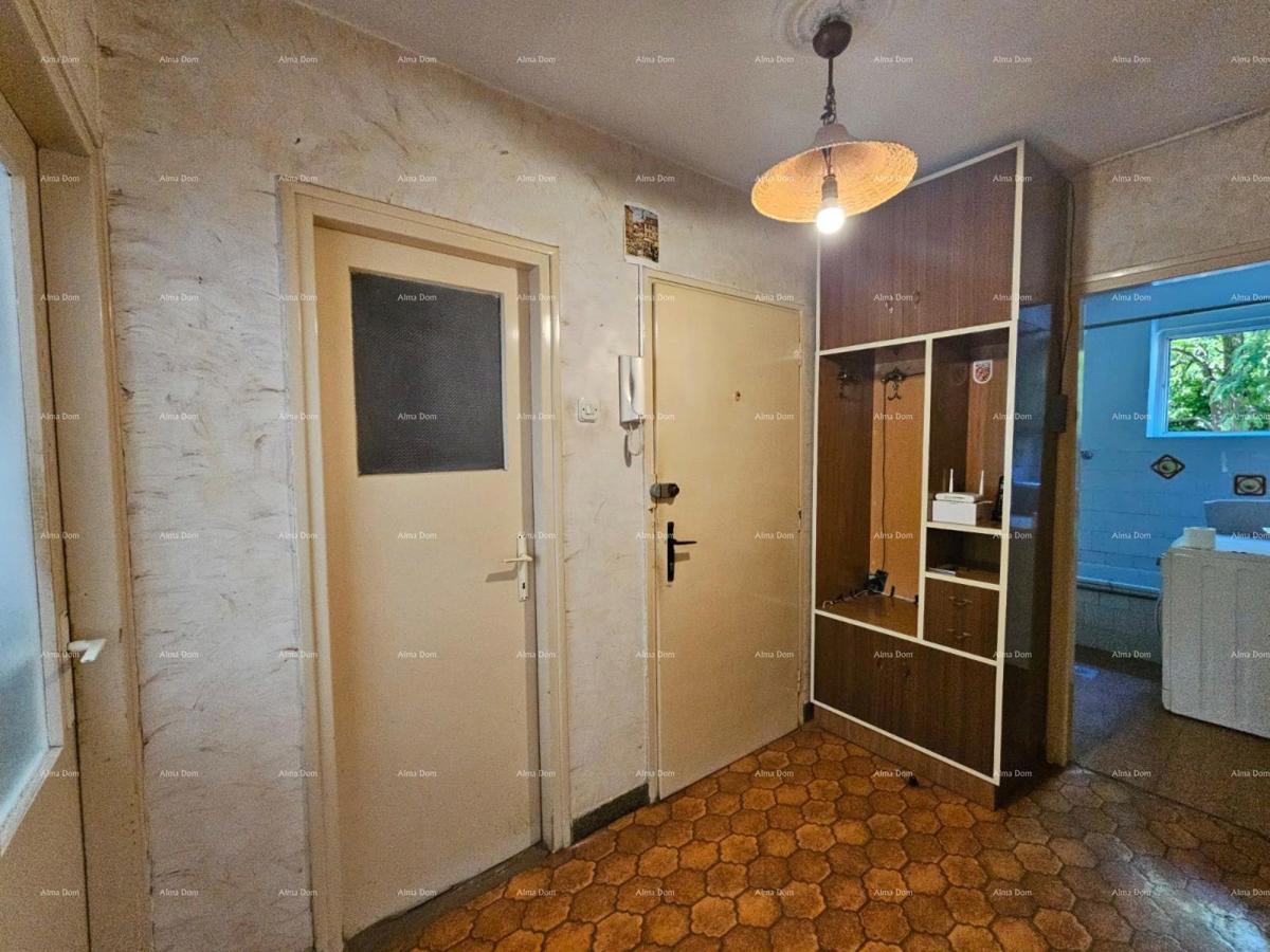 Vendita - appartamento con due camere da letto in ottima posizione, Pola!