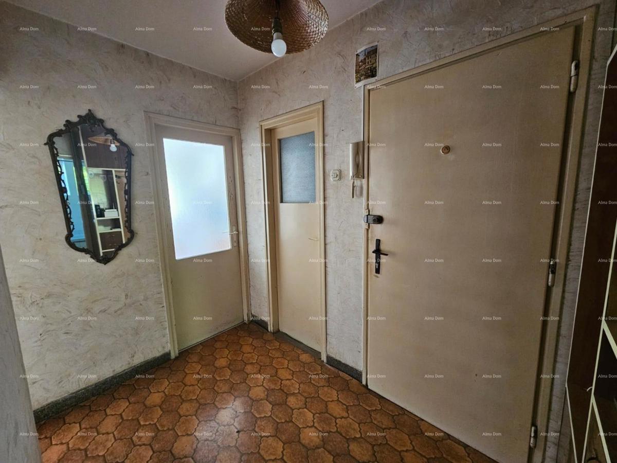 Vendita - appartamento con due camere da letto in ottima posizione, Pola!