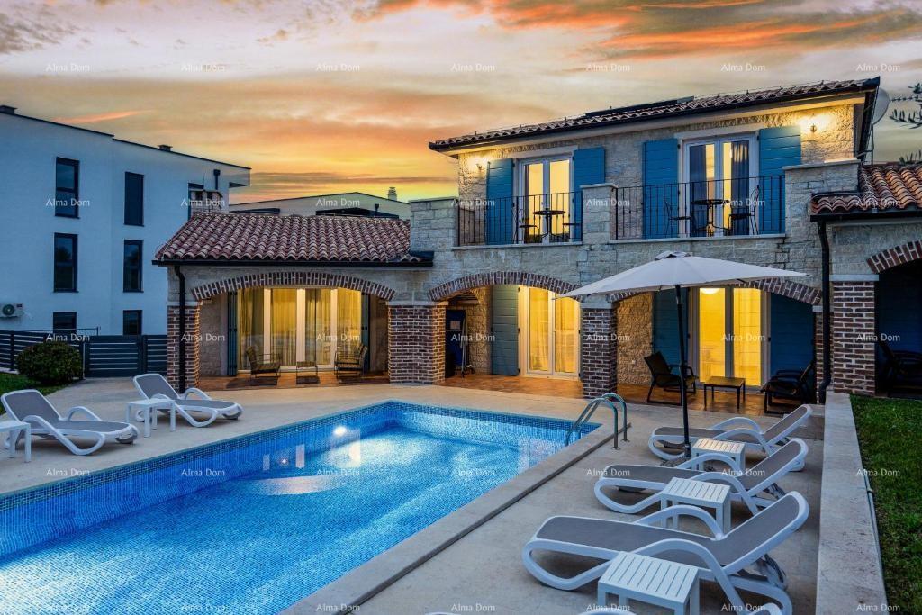 Vendere una bellissima, lussuosa villa istriana in una posizione attraente, Pošesi, Medolino!