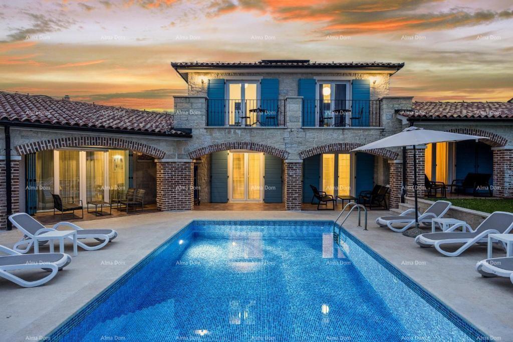 Vendere una bellissima, lussuosa villa istriana in una posizione attraente, Pošesi, Medolino!