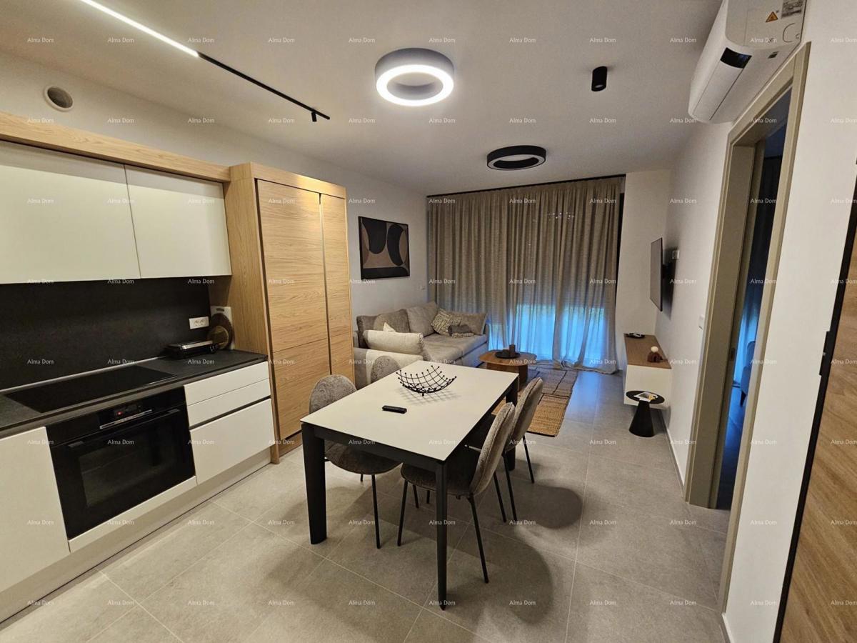 Pula – Nuovo appartamento moderno arredato con terrazza