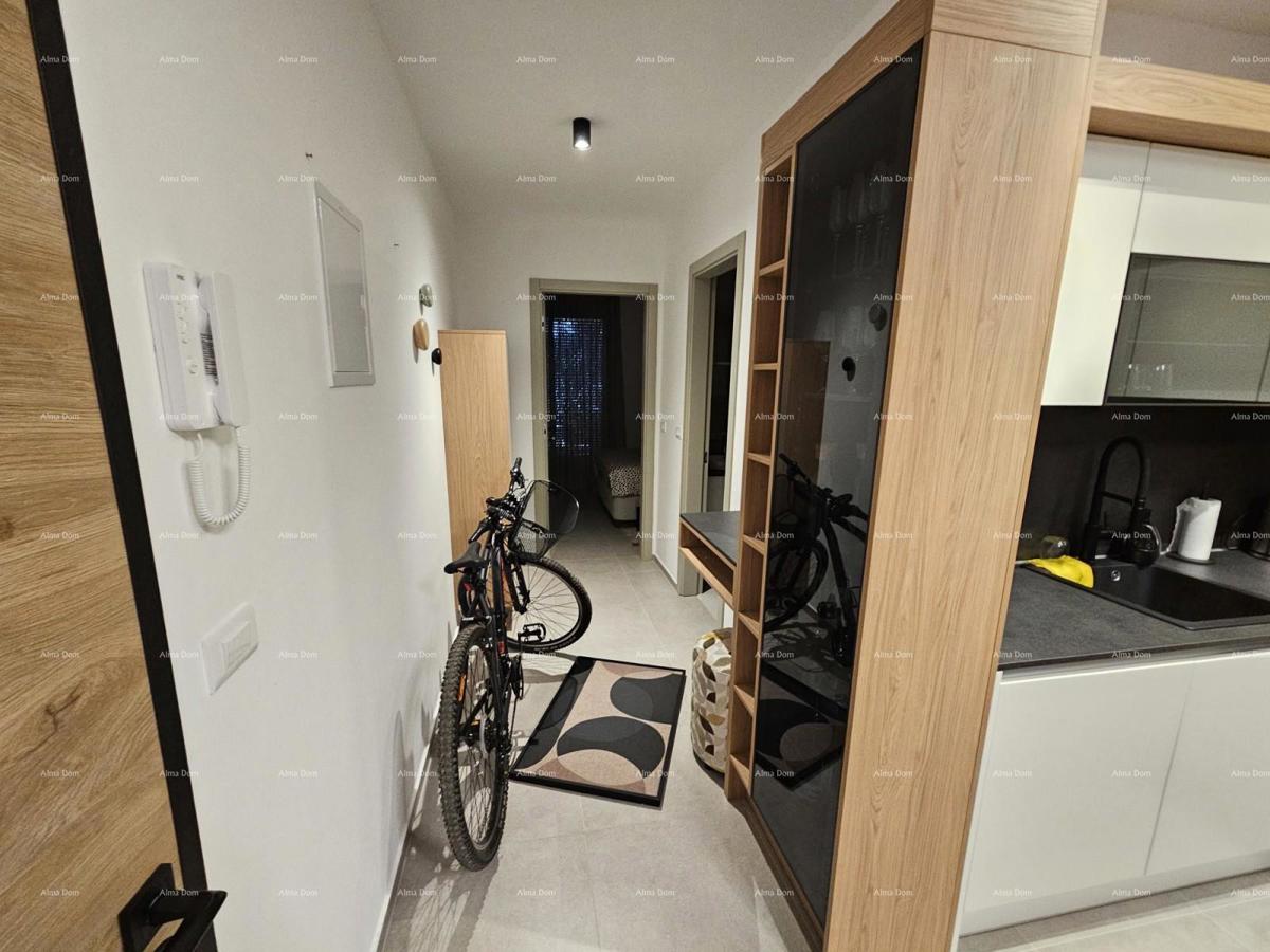 Pula – Nuovo appartamento moderno arredato con terrazza