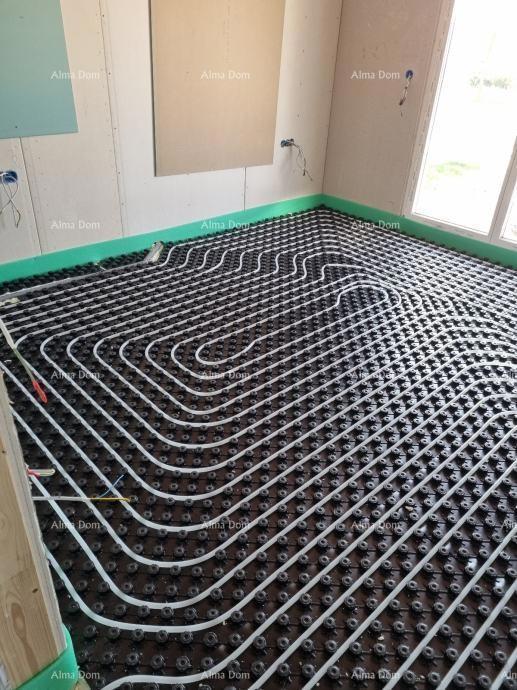 Moderna villa con piscina, 1 km dal mare, Pula