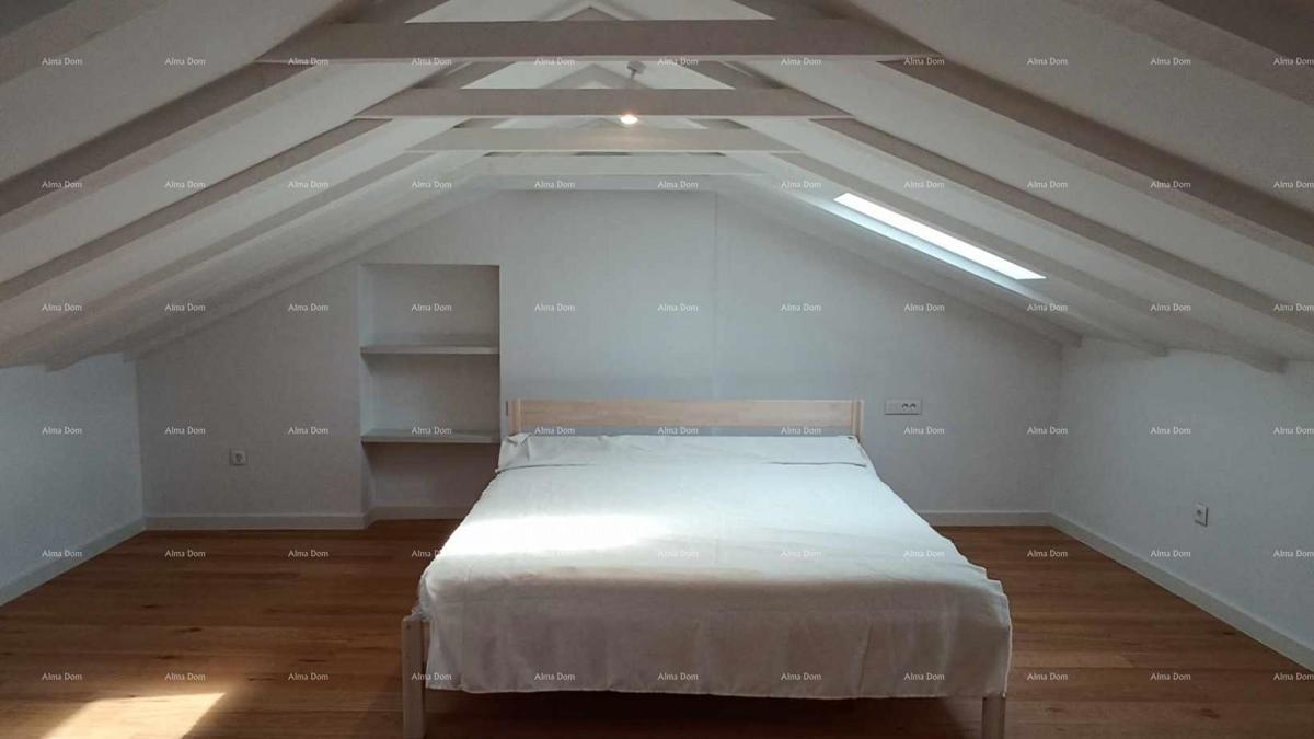 Vendita di un appartamento duplex arredato con vista mare, Tar, Poreč!