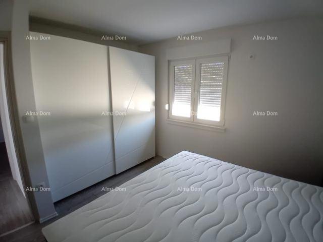 Vendita - affascinante villa indipendente in un luogo tranquillo a Marčana, non lontano dal mare - ideale per una vacanza e relax!