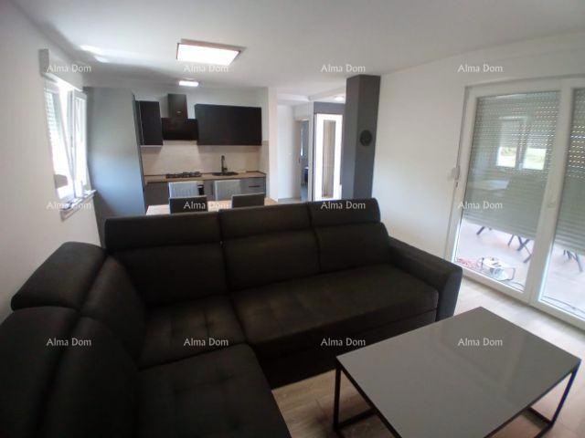 Vendita - affascinante villa indipendente in un luogo tranquillo a Marčana, non lontano dal mare - ideale per una vacanza e relax!