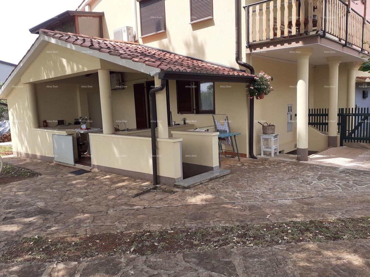 NOVIGRAD - Due appartamenti in vendita in una casa unifamiliare