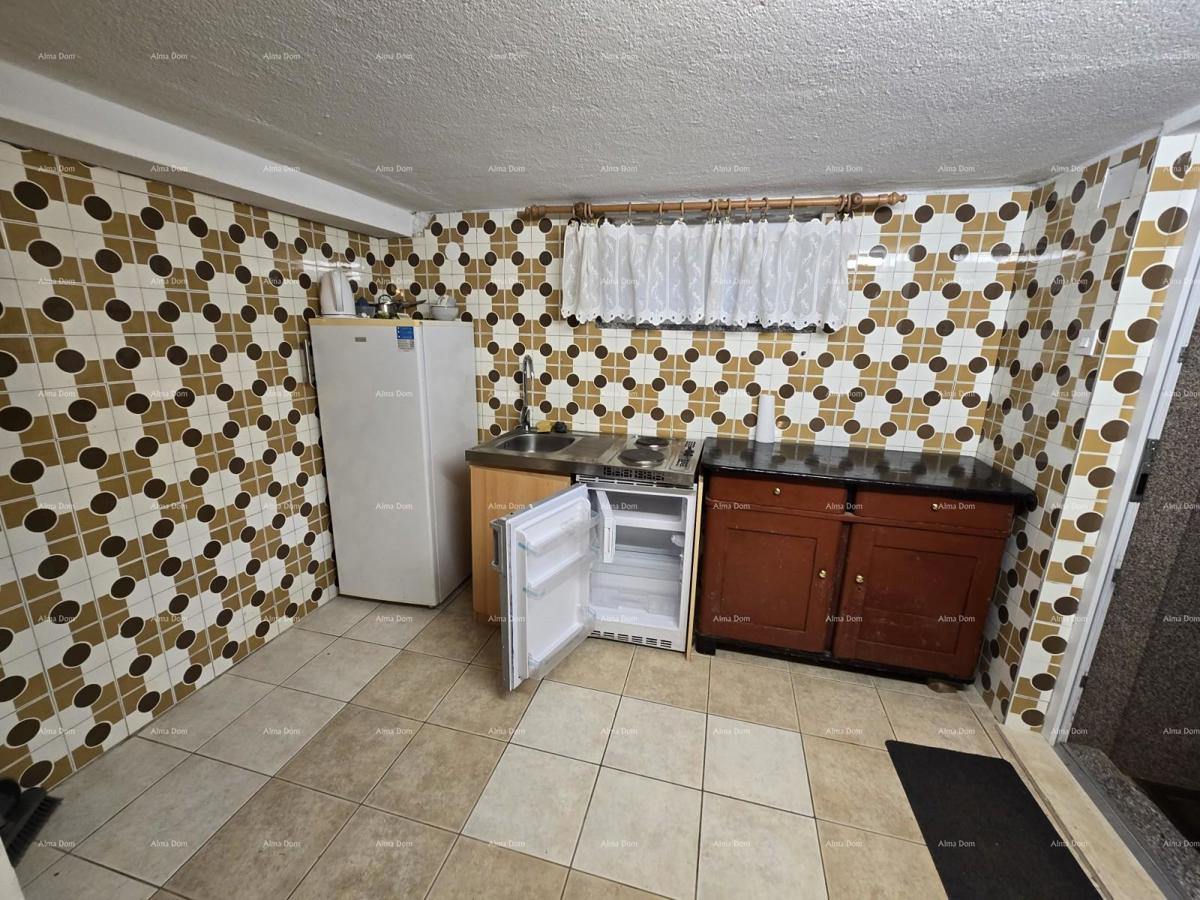 NOVIGRAD - Due appartamenti in vendita in una casa unifamiliare