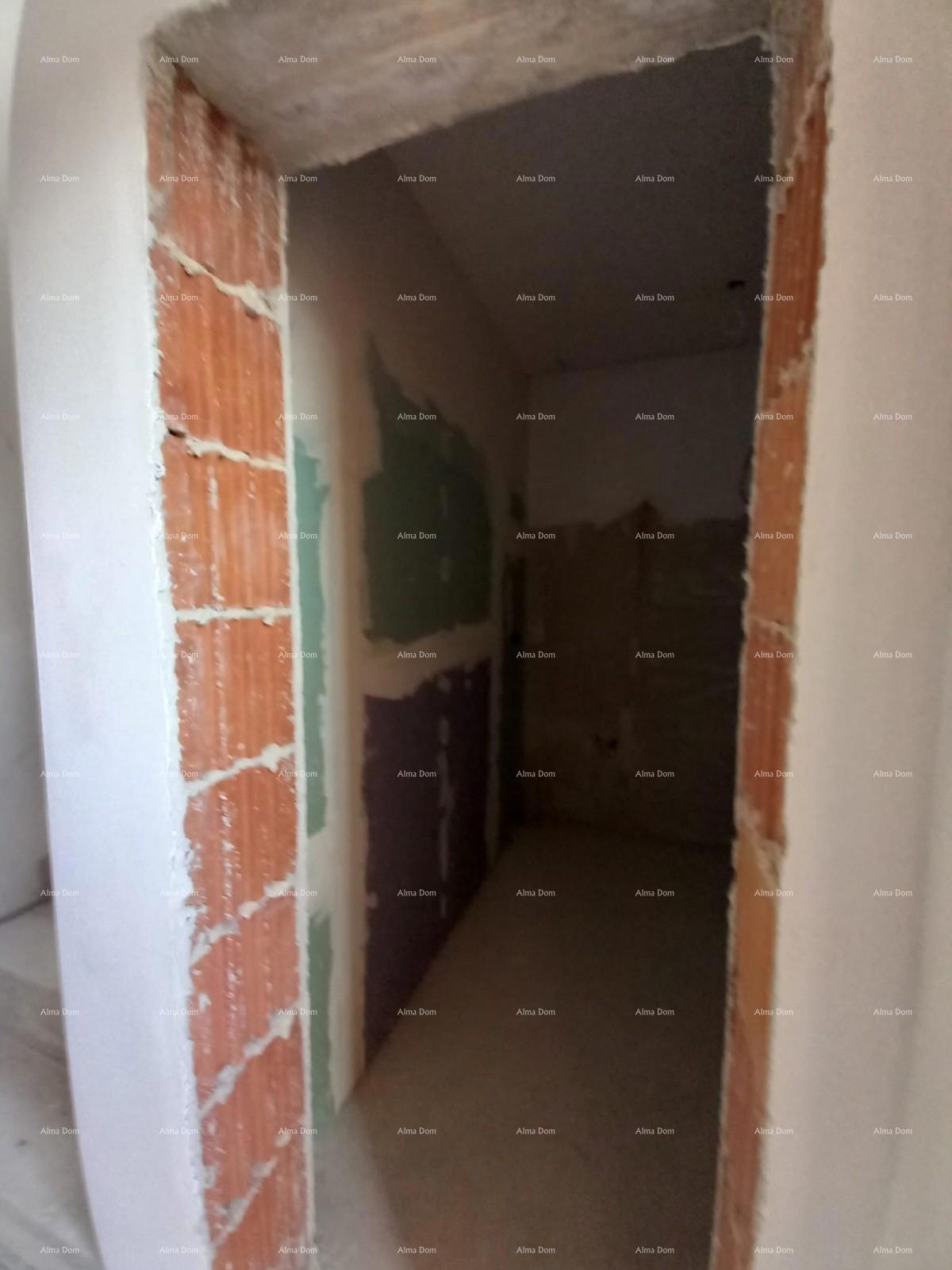 Casa con piscina e vista mare, Kaštelir