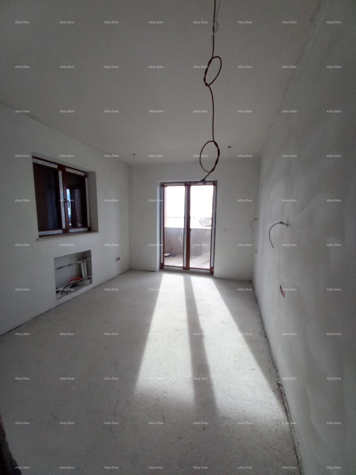 Casa con piscina e vista mare, Kaštelir