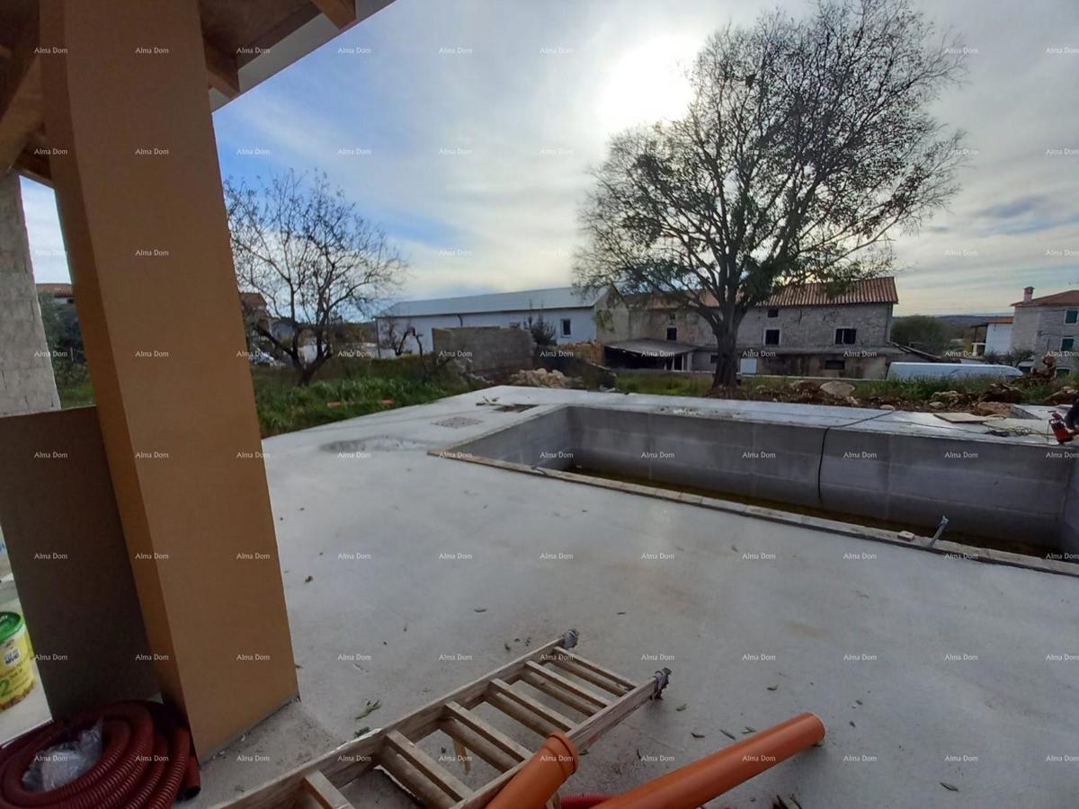 Casa con piscina e vista mare, Kaštelir